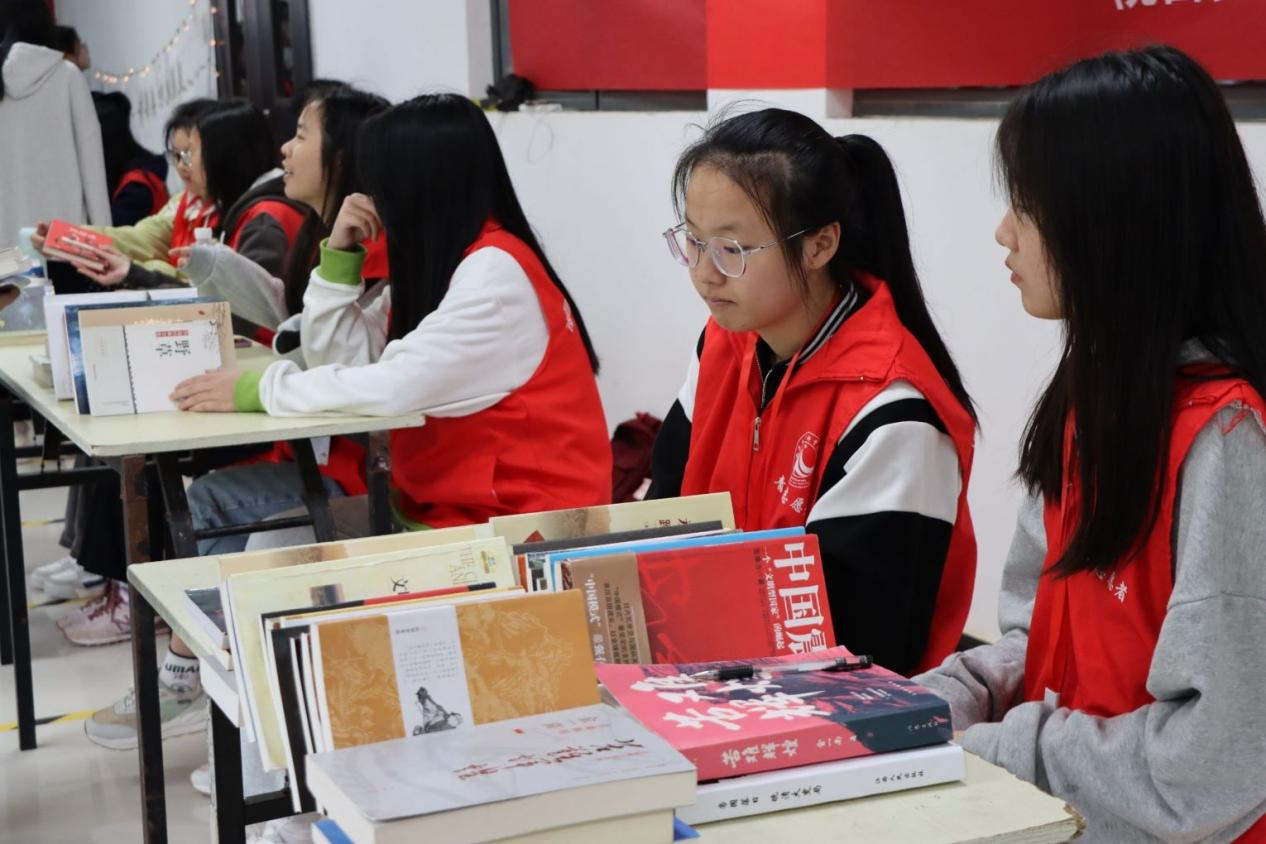 香港本港台现场报码