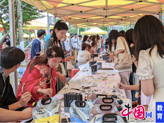 香港本港台现场报码